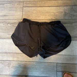 Lululemon Womens black shorts size 8